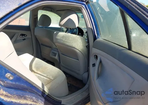 2007 Toyota Camry Le z USA, uszkodzony, nr VIN 4T1BE46K27U129401